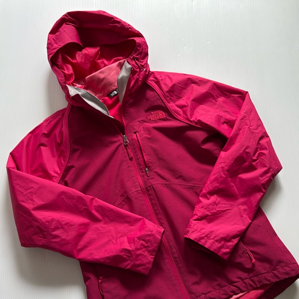The North Face Women's Two in One hooded Pink Jacket & mock full zip. Size small